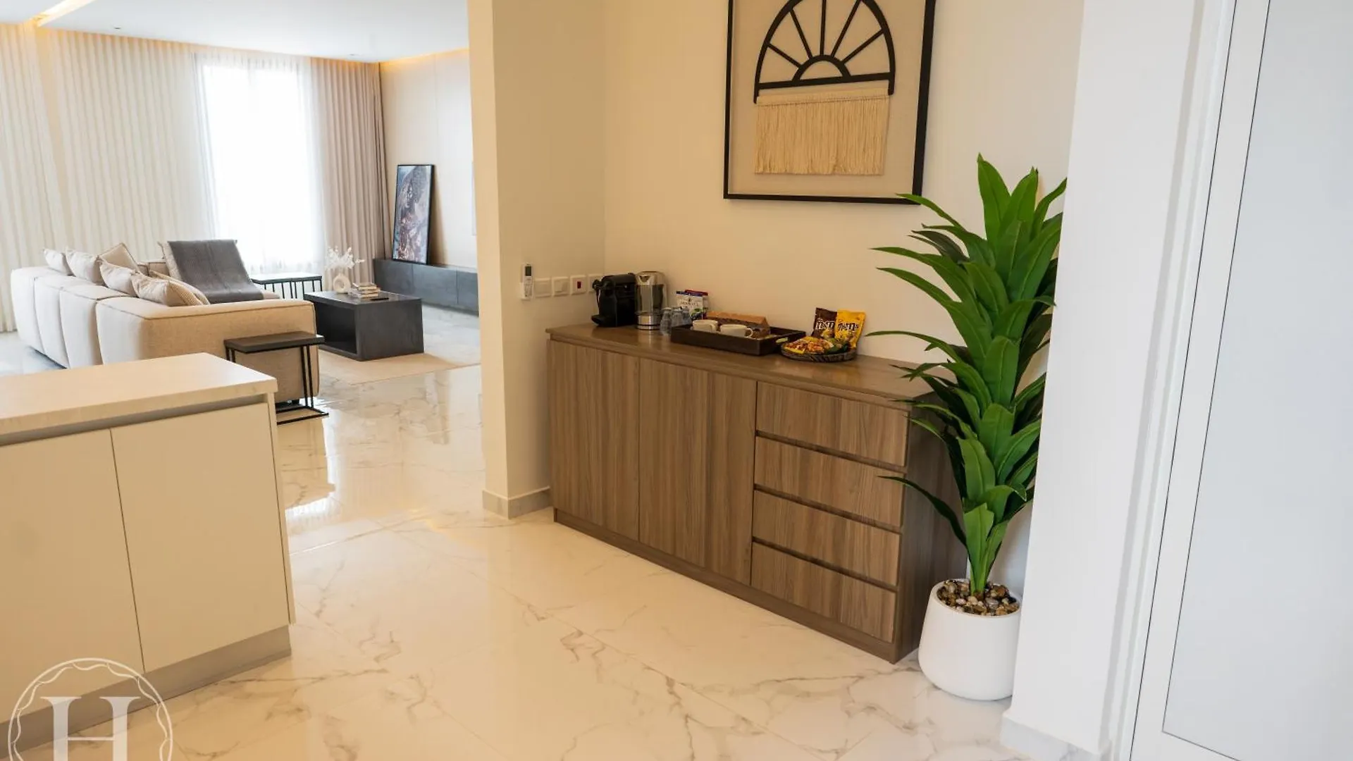 Luxury Apartment 3 Bedroom In Irqah, Эр-Рияд
